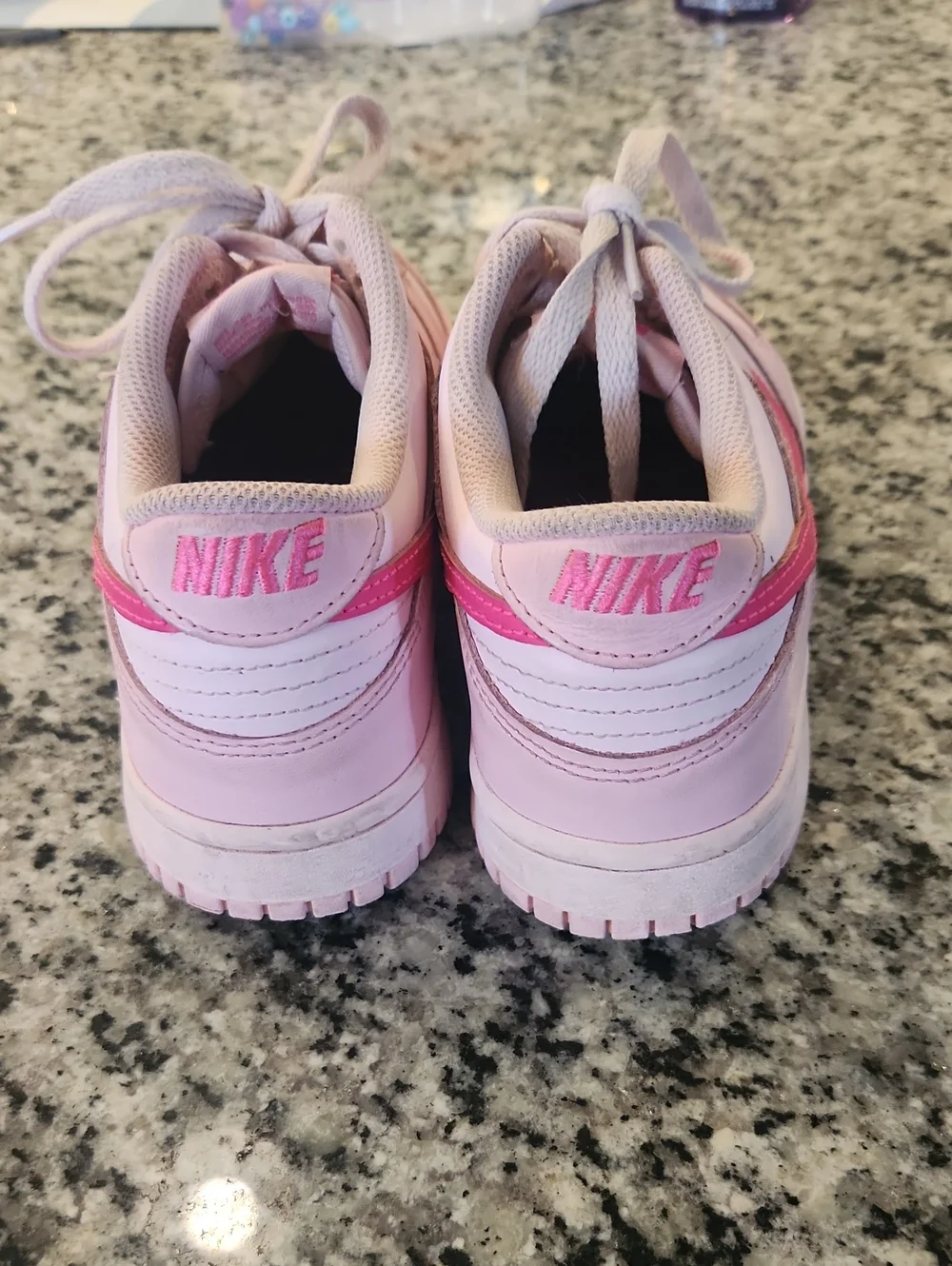 Nike Dunks Triple Pink Sneakers